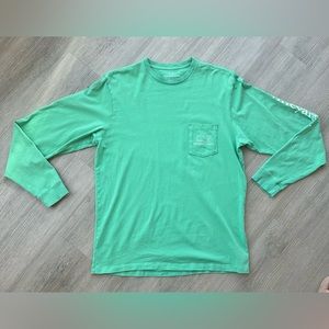Vineyard Vines Men’s long sleeve whale t-shirt in green (medium)
